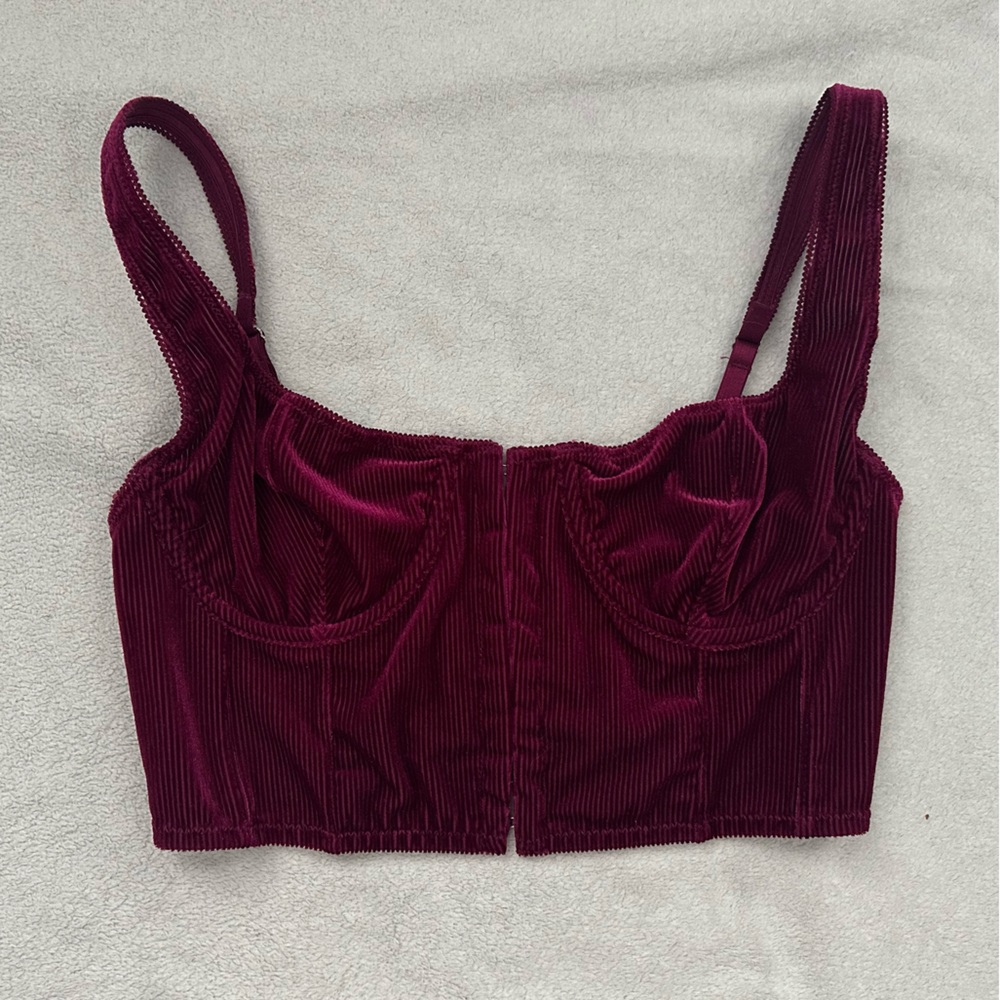 NWOT Urban Outfitters Out From Under Cropped Top